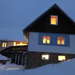 Vakantiehuis Vojnuv Mestec Dum S Vuni Dreva