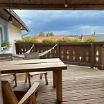 Vojnuv Mestec Dum S Vuni Dreva Holiday home