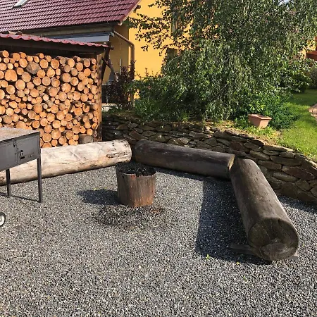 בית נופש Vojnuv Mestec Dum S Vuni Dreva