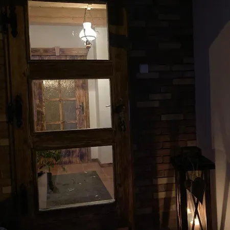 Vojnuv Mestec Dum S Vuni Dreva *