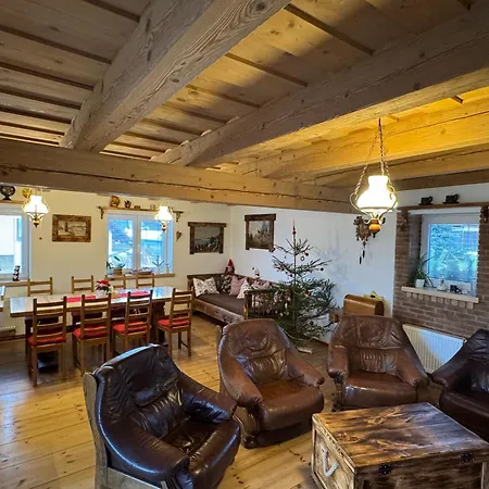 Vojnuv Mestec Dum S Vuni Dreva Holiday home *