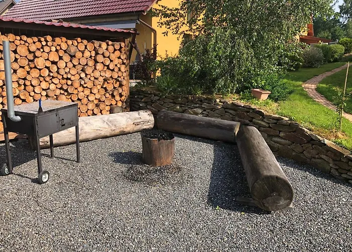 Dom wakacyjny Vojnuv Mestec Dum S Vuni Dreva
