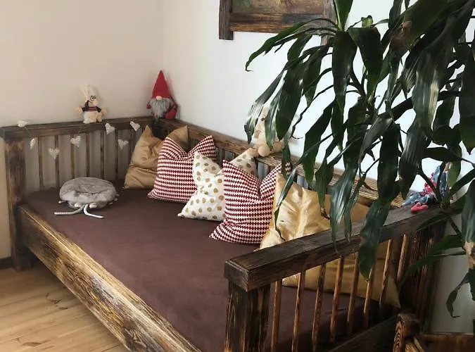 Semesterbostad Vojnuv Mestec Dum S Vuni Dreva